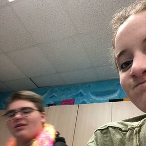 Meet your Posher, Saida